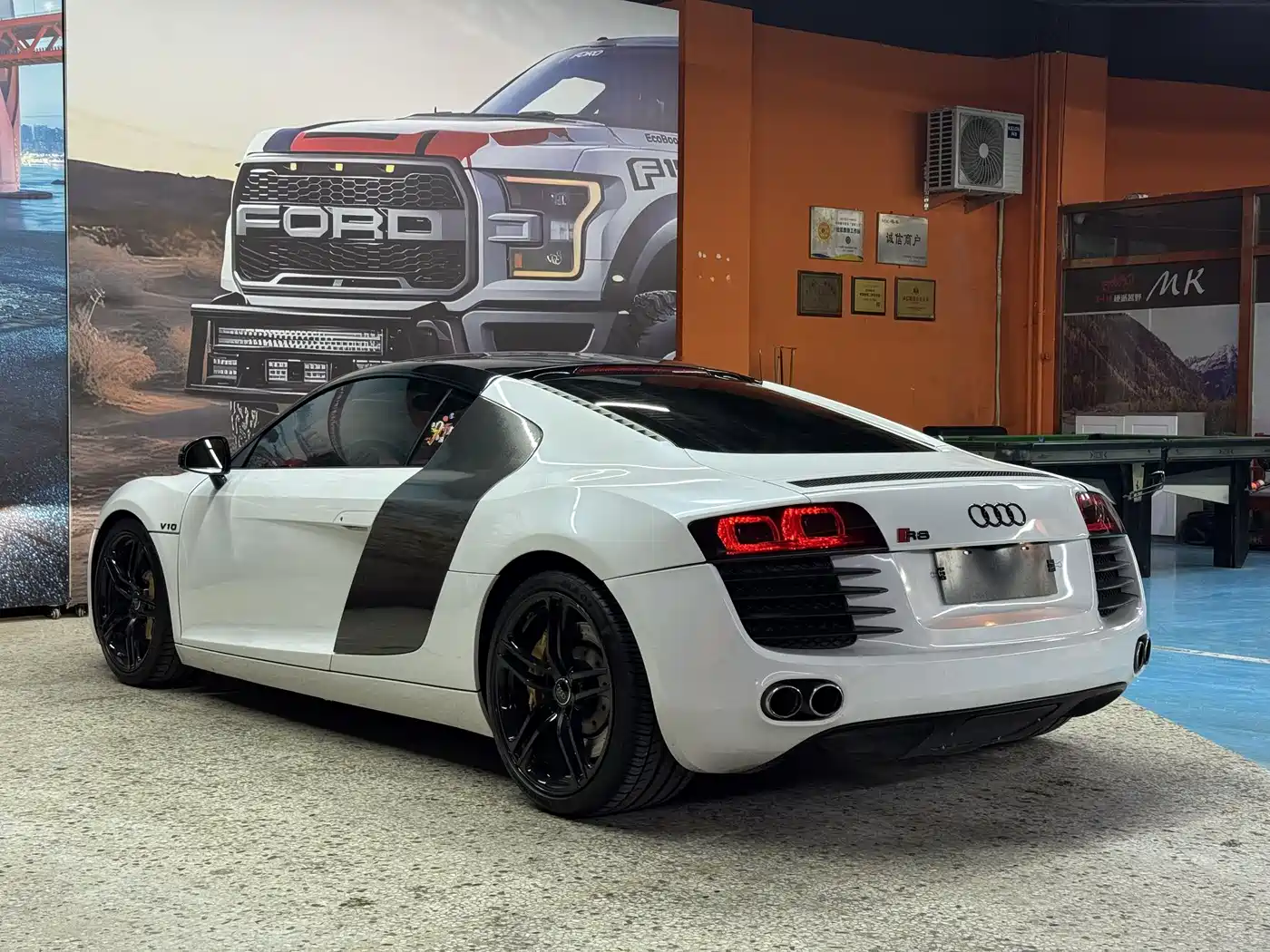 Audi R8 2007 4.2 FSI quattro фото 7