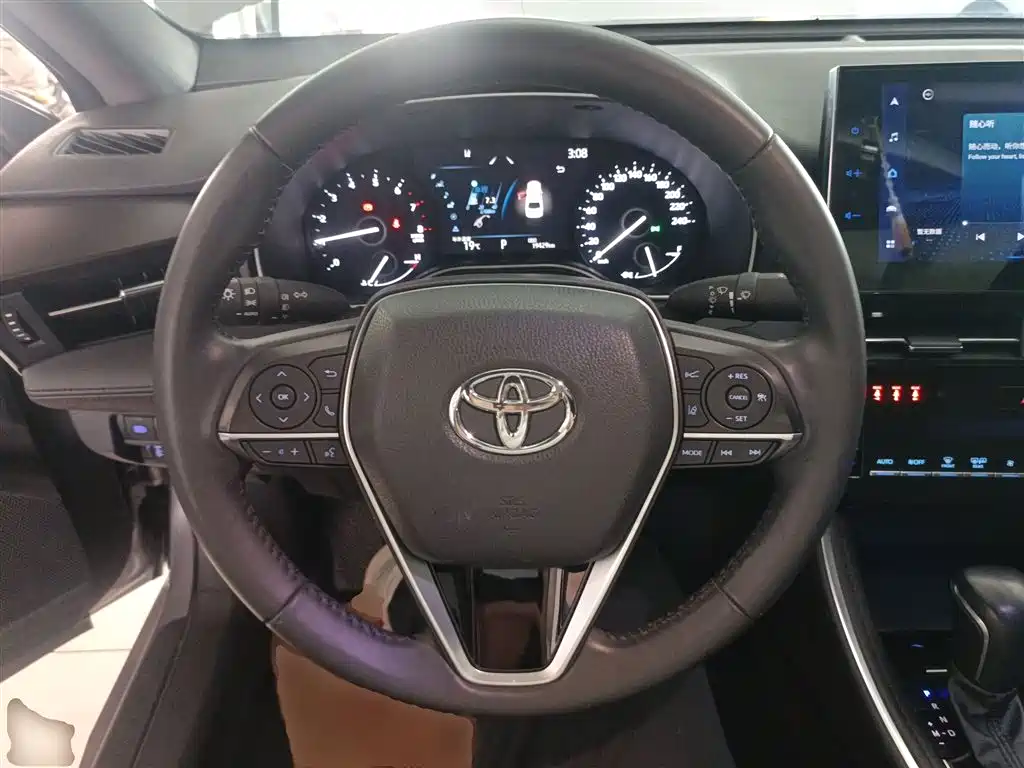 Toyota Avalon 2022 2.0L Luxury Edition фото 11