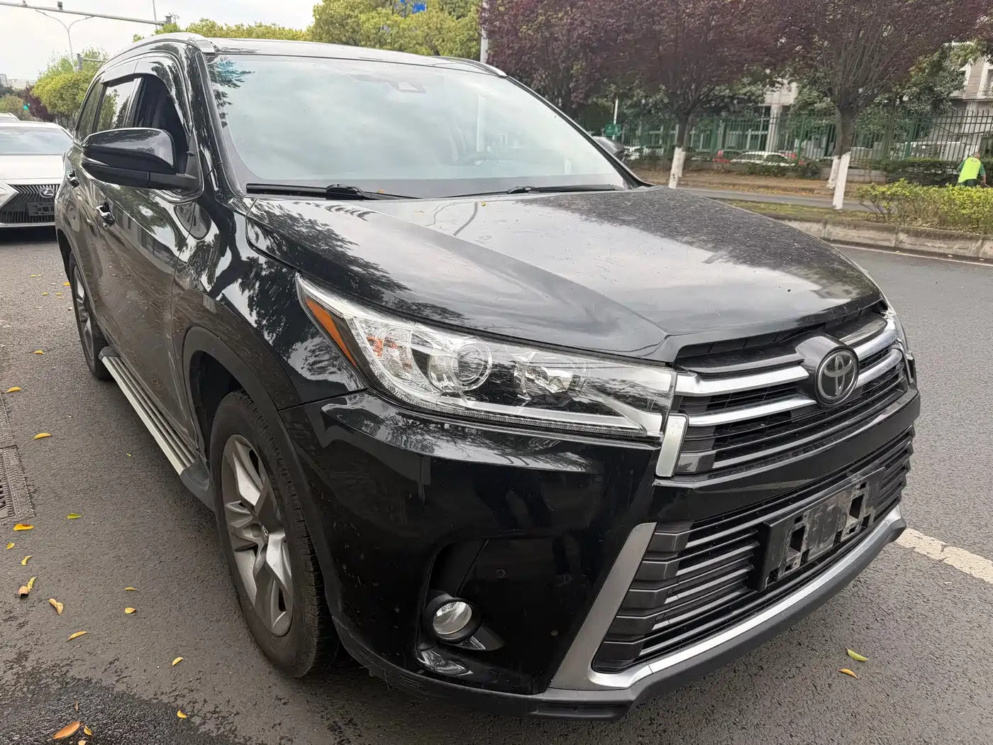TOYOTA HIGHLANDER