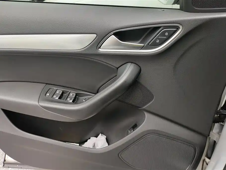 Audi Q3 2016 35 TFSI Style фото 7