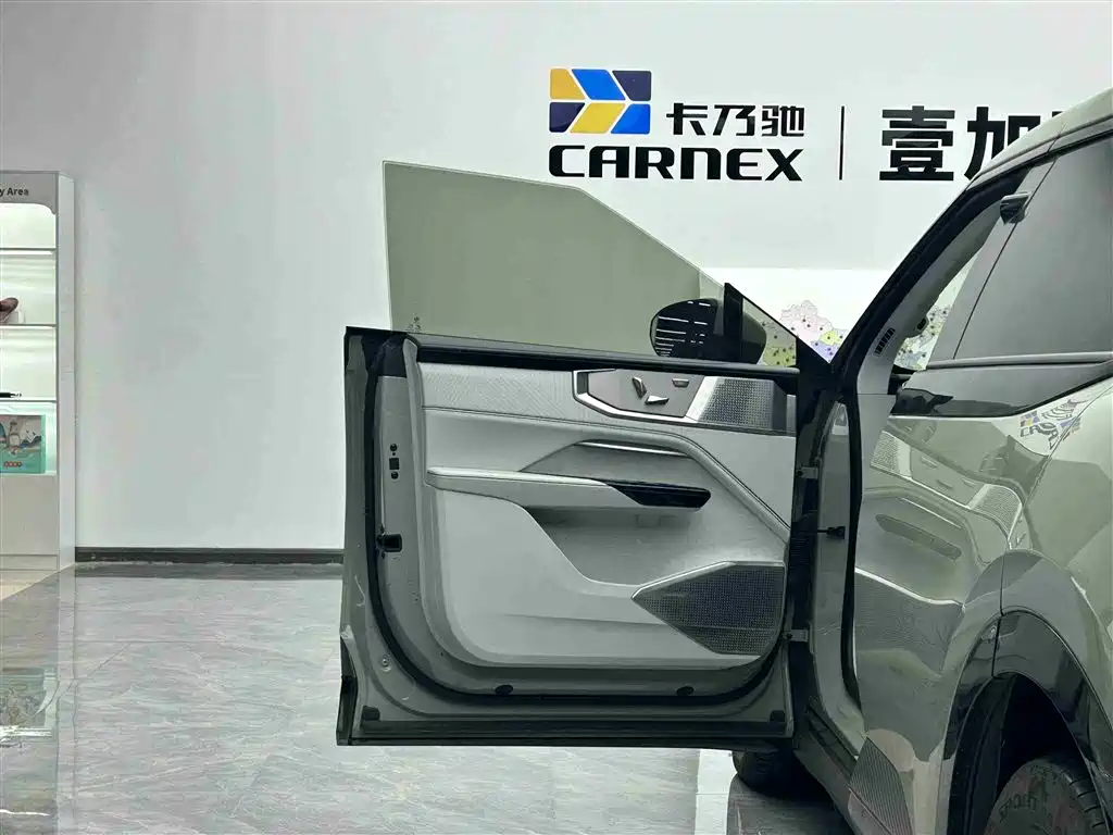 HiPhi Y 2023 2023 560km Pioneer Edition