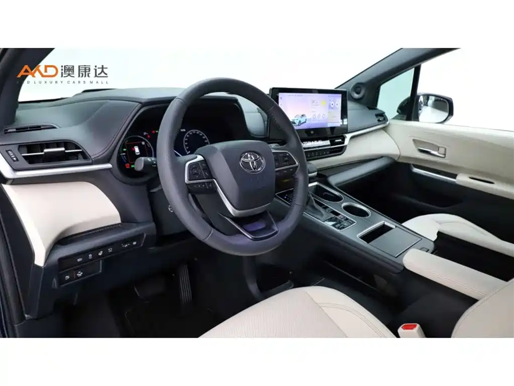 Toyota Granvia 2024 2.5L Hybrid Flagship ULTRA фото 6