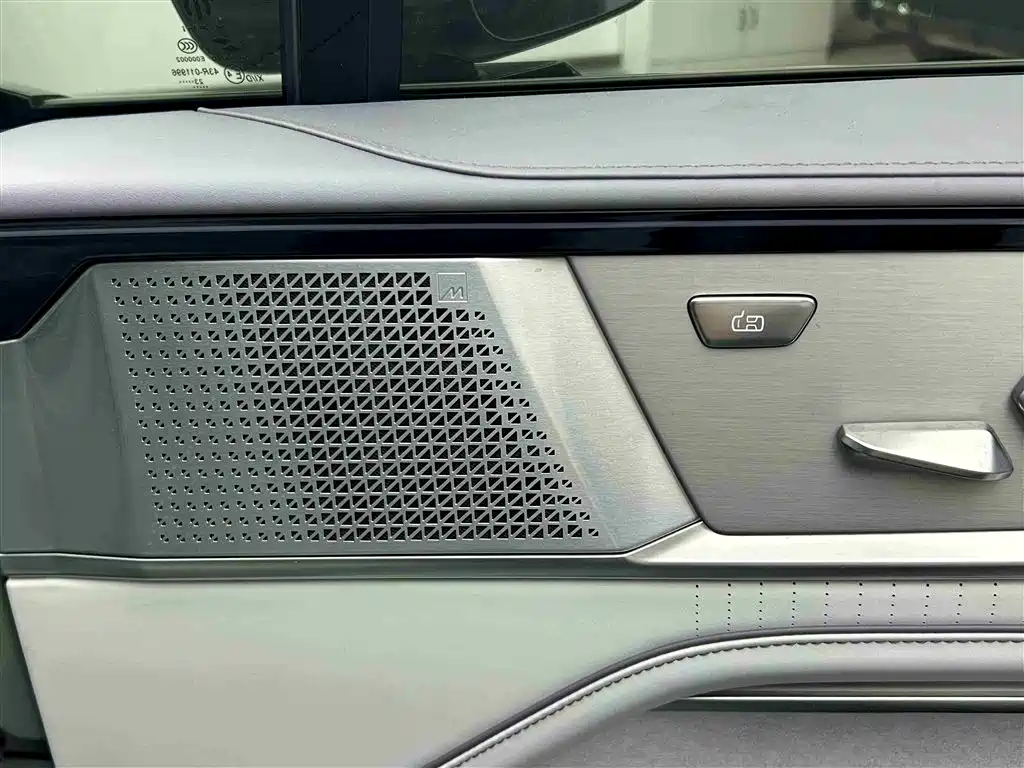HiPhi Y 2023 2023 560km Pioneer Edition