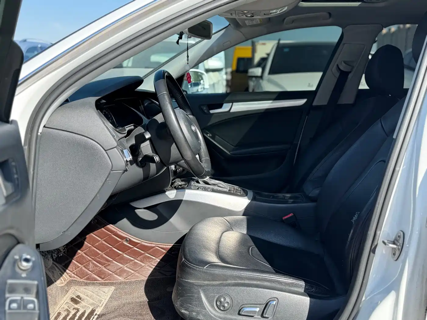 Audi A4L 2015 35 TFSI Auto Standard фото 3