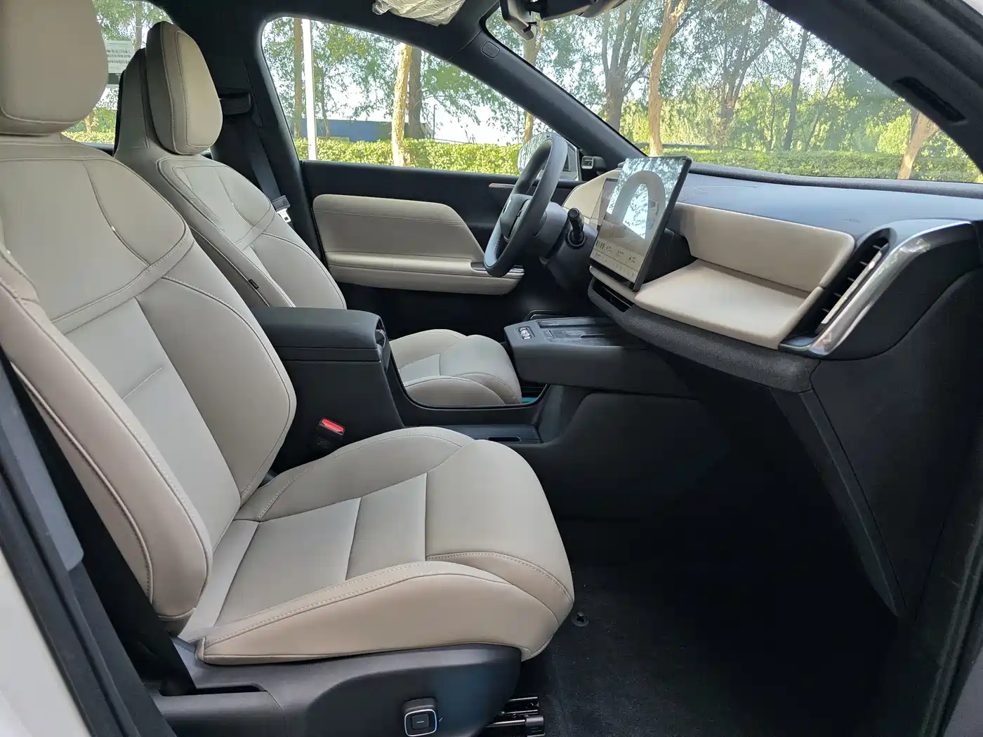 Volvo XC70 Plug-in Hybrid 2026 2026 AWD Extended Range Core