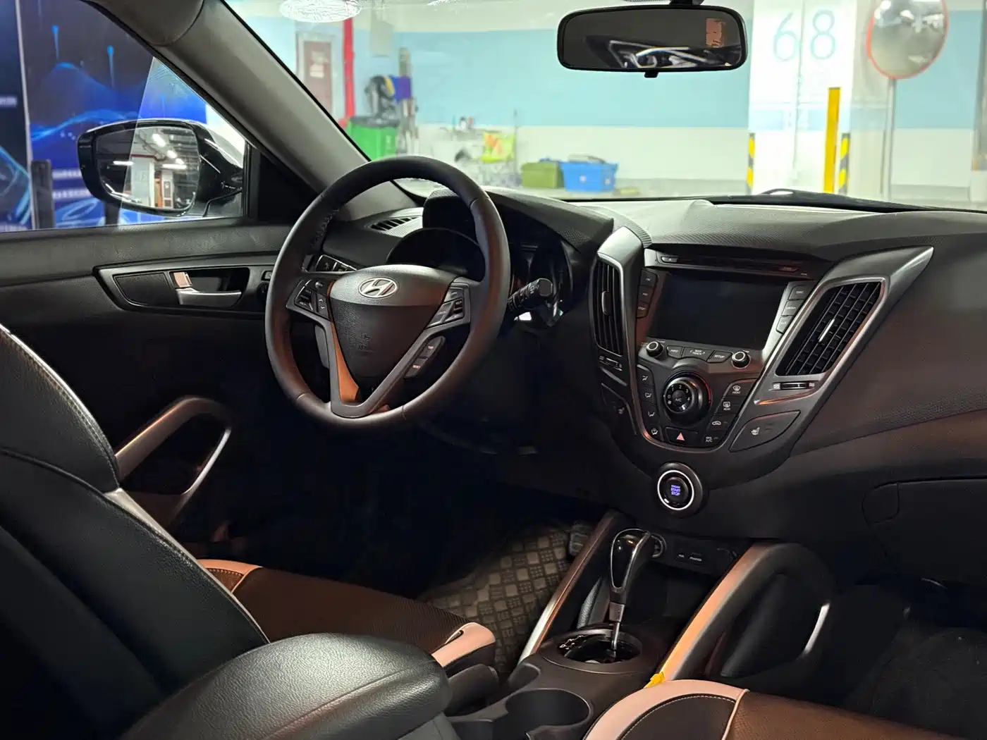 Hyundai Veloster 2012 1.6T Automatic Luxury фото 10