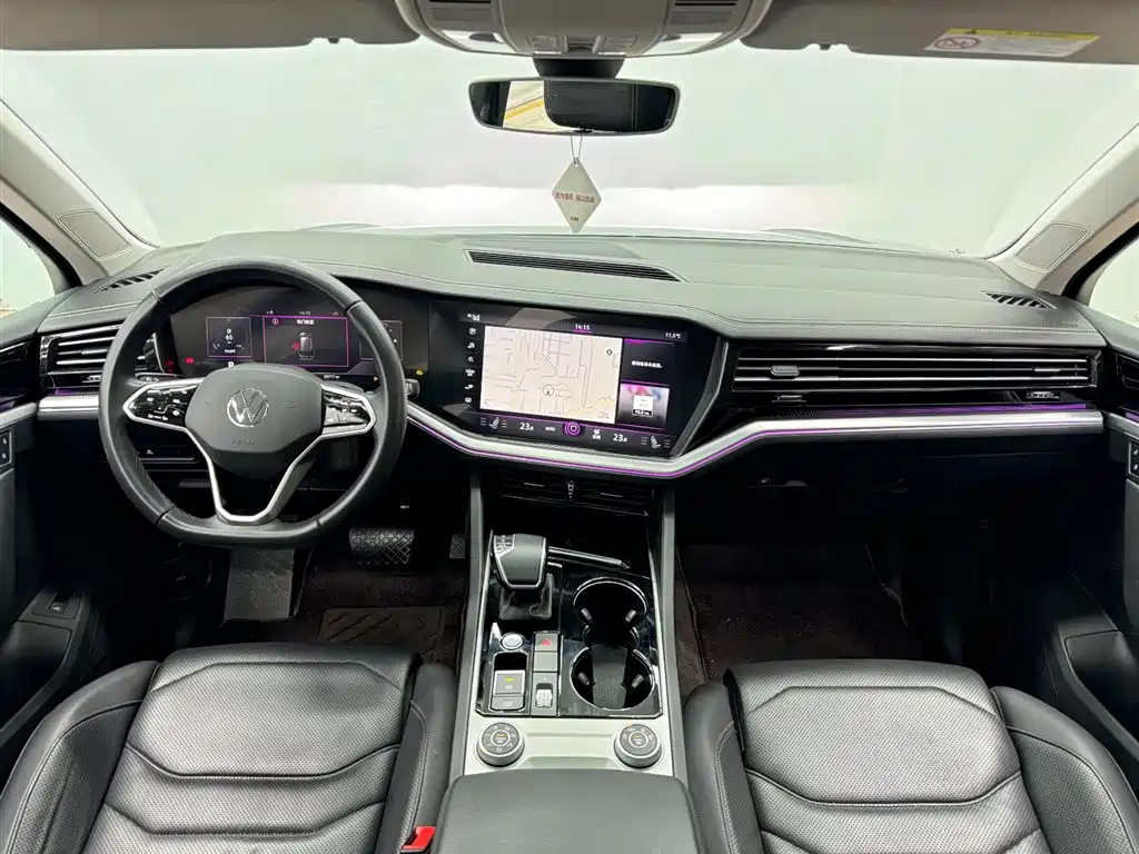 Volkswagen Touareg 2022 2.0TSI Rui Shang Edition фото 13