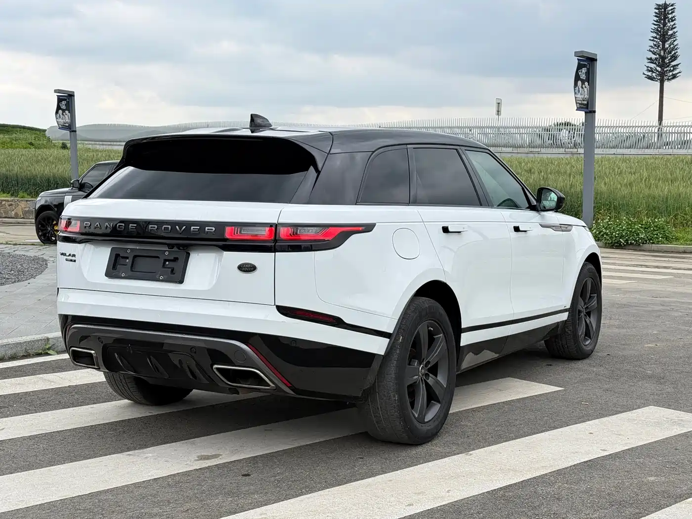 Land Rover Range Rover Velar 2018 P380 R-DYNAMIC SE фото 5