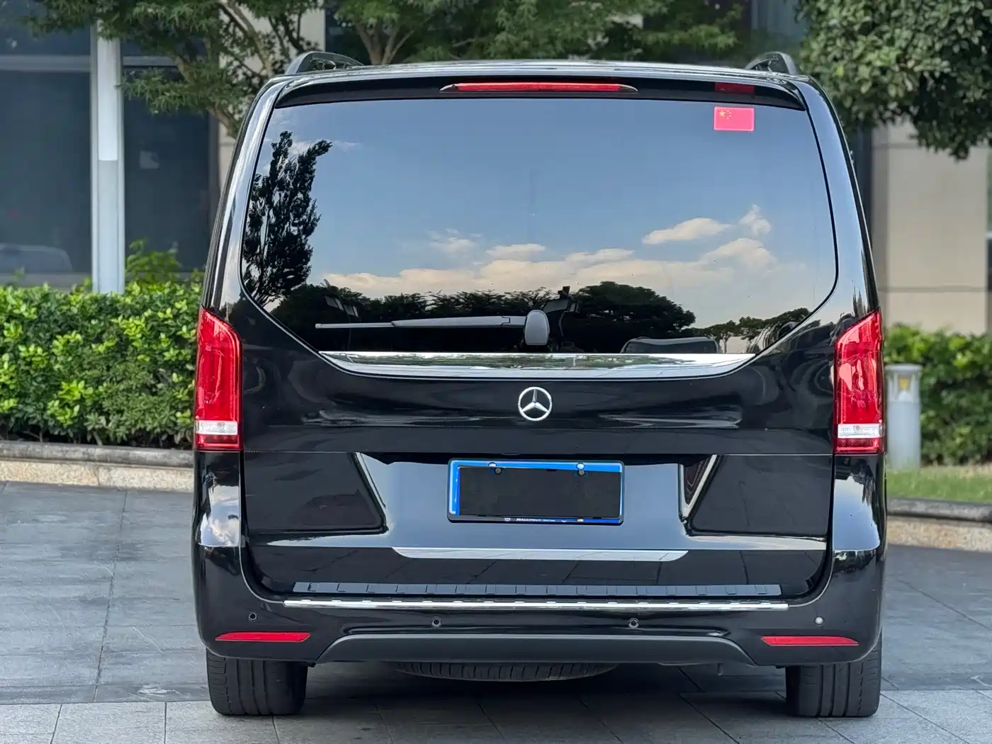Mercedes-Benz V-Class 2022 V 260 L Long Wheelbase Luxury Edition фото 12