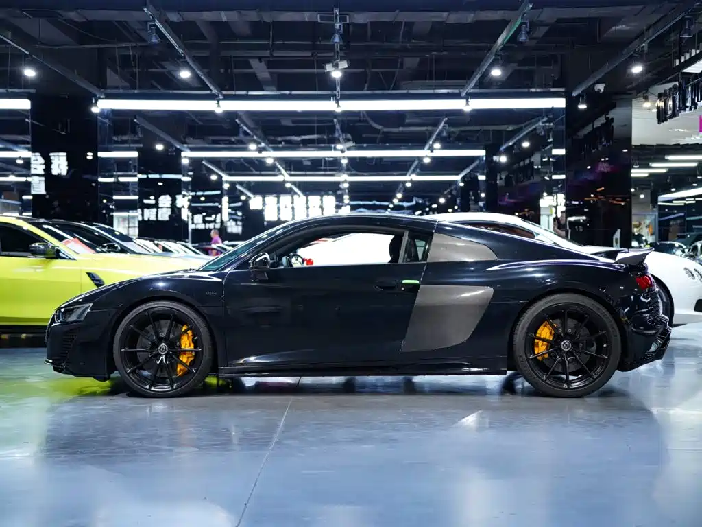 Audi R8 2022 2021 V10 Coupe performance