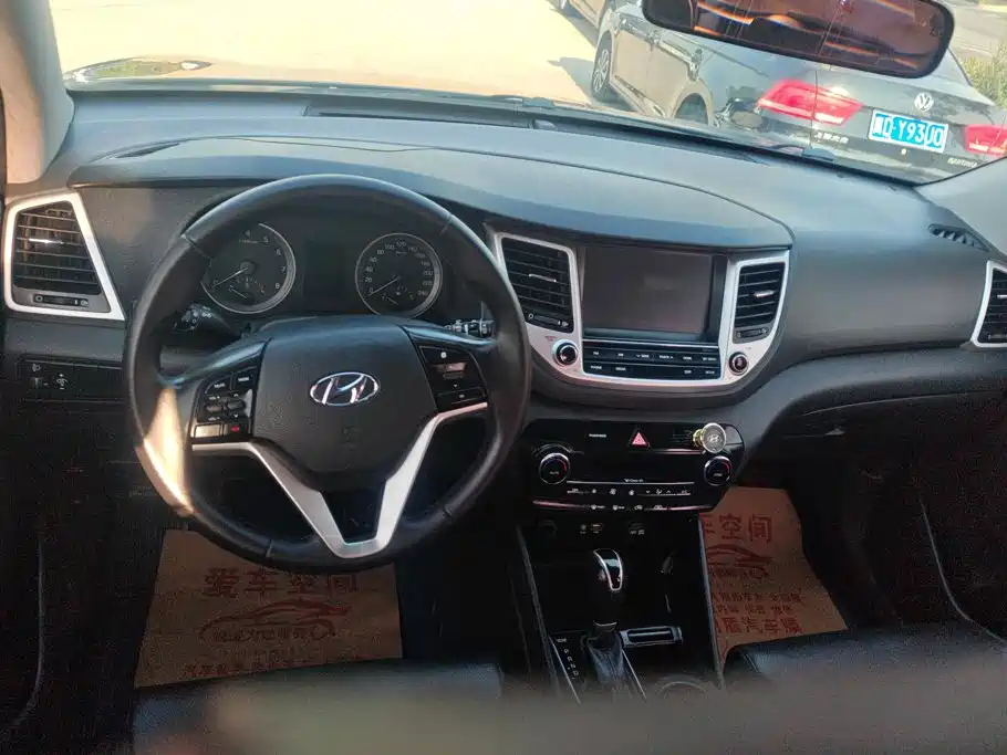 Hyundai Tucson 2016 2015 1.6T Dual Clutch 2WD Smart