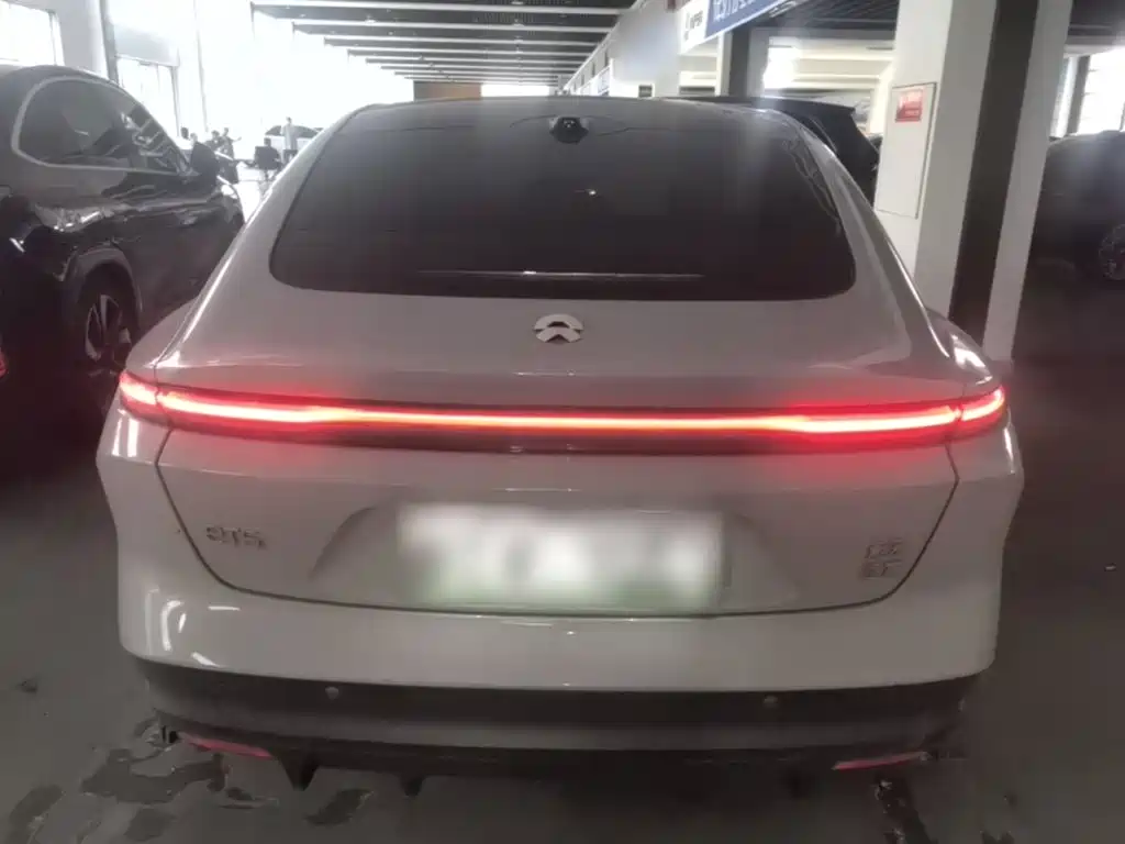 Фото 6 - NIO ET5