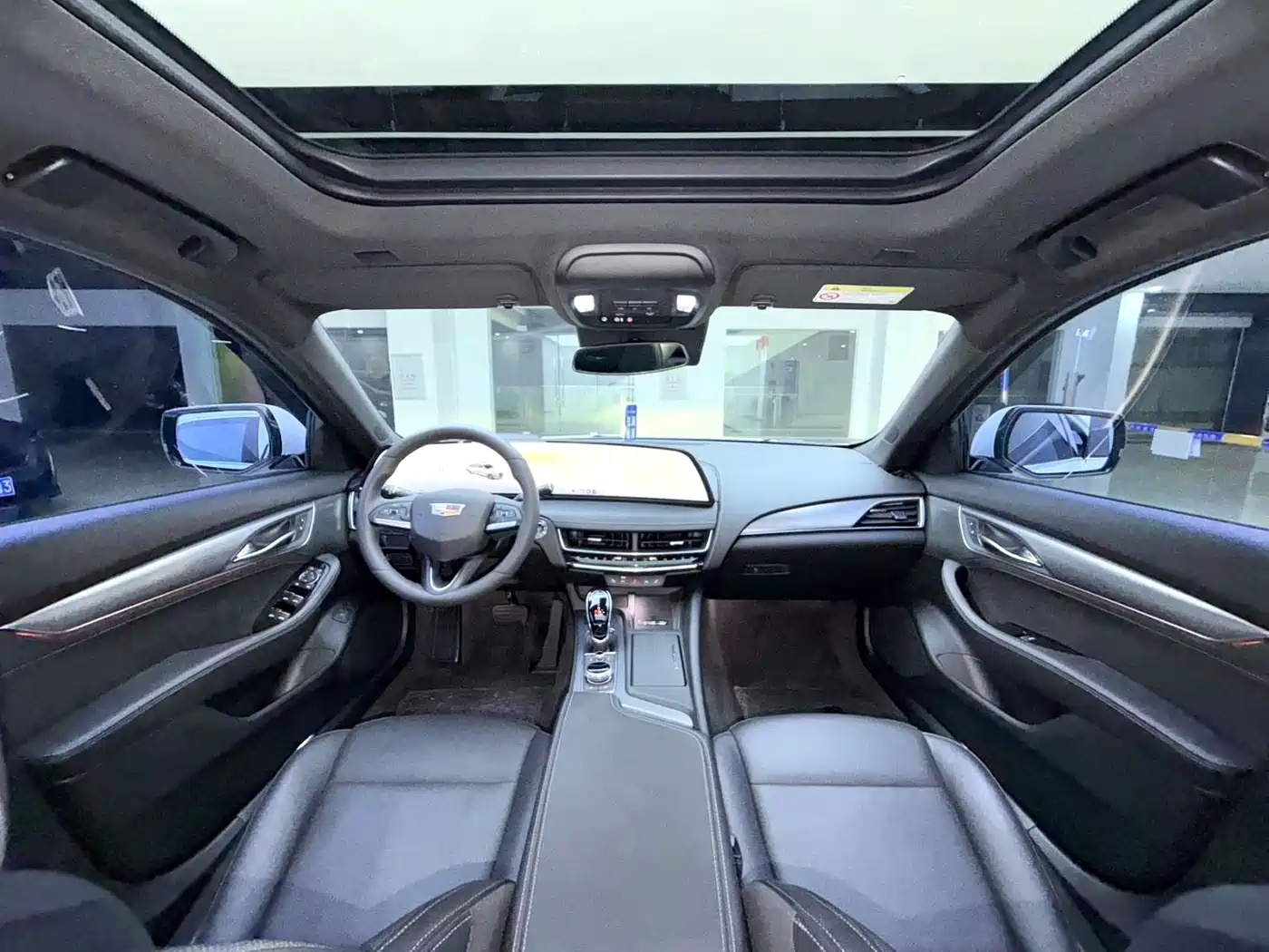 Фото 6 - Cadillac CT5