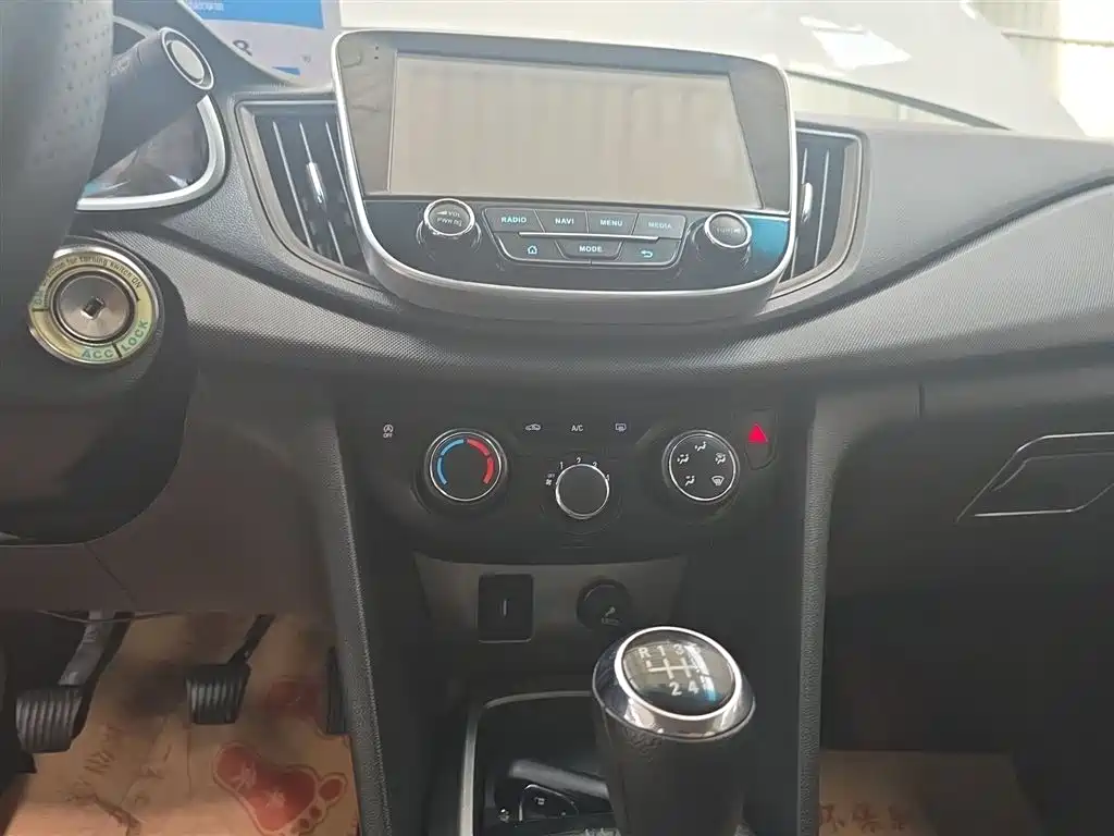 Chevrolet Cavalier 2018 320 Manual Delight Edition фото 13