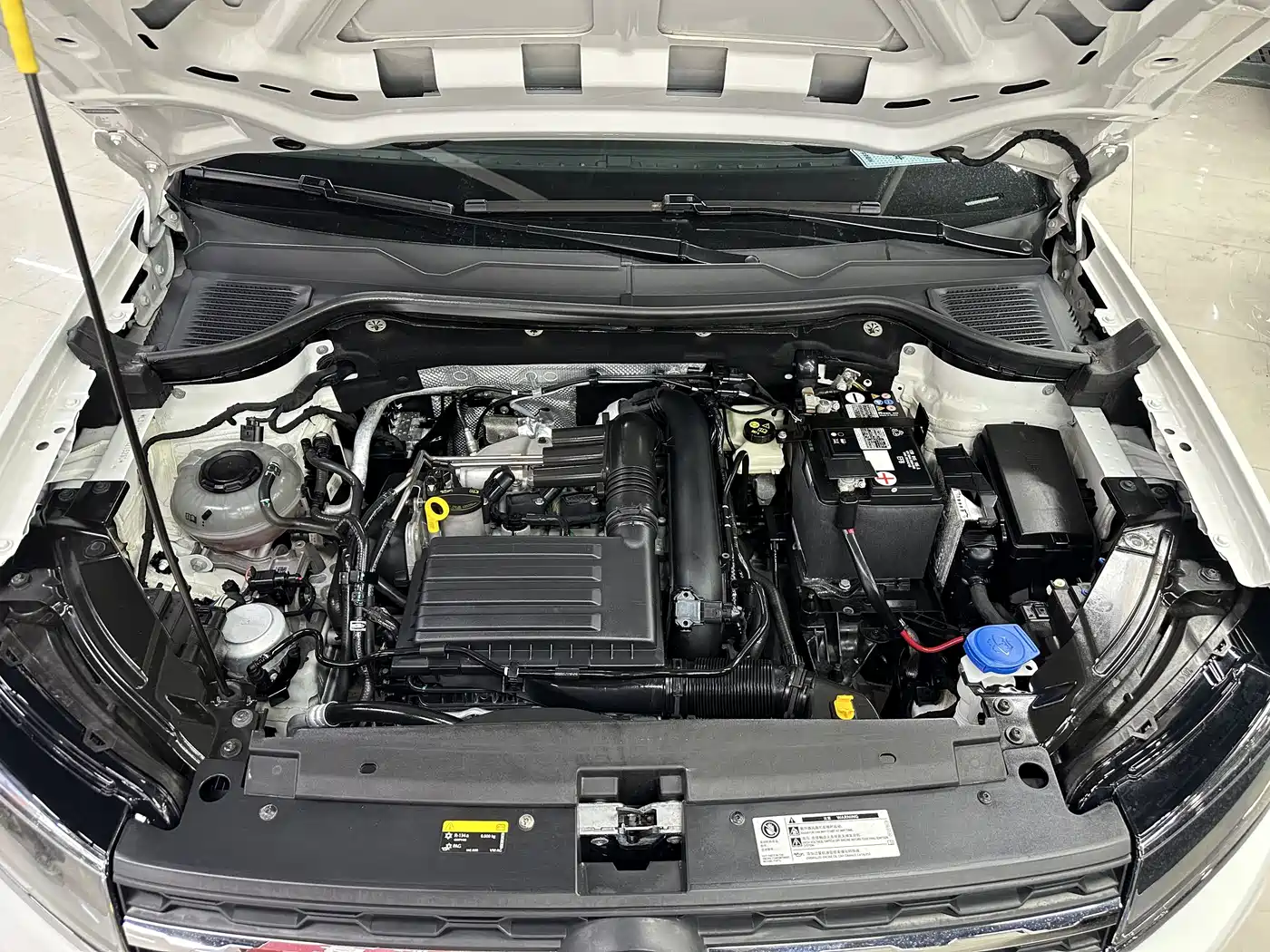 Volkswagen Tharu 2022 280TSI 2WD Trend фото 11