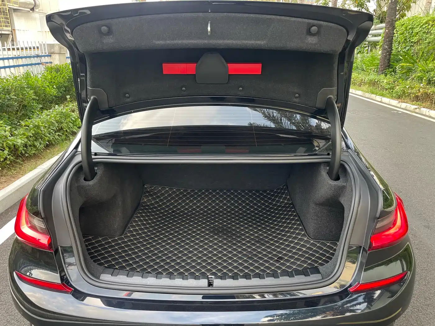 BMW 3 Series 2021 Facelift 320Li M Sport Package фото 17