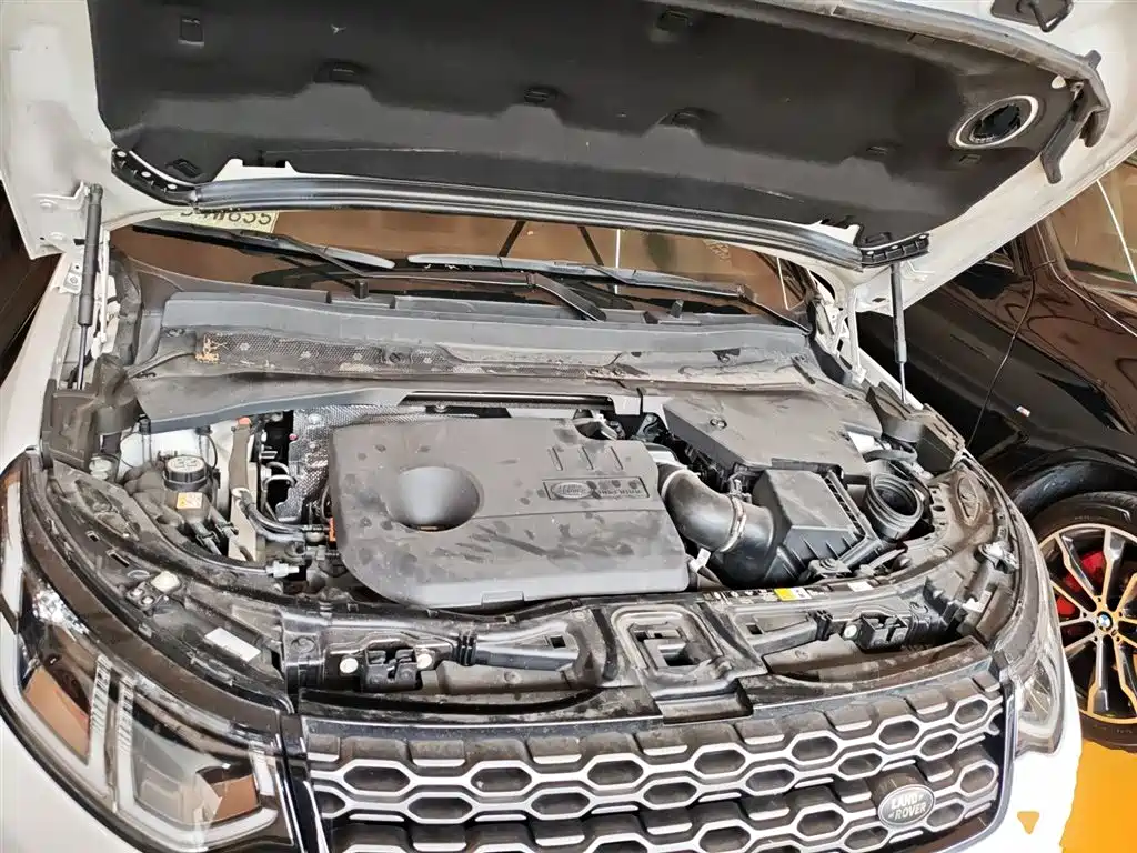 LAND ROVER DISCOVER NEW ENERGY SOURCES FOR SPORTS