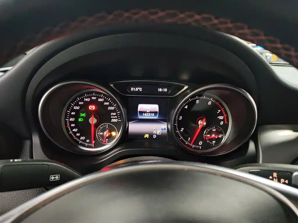 Mercedes-Benz CLA (Import) 2016 Facelift CLA 220 4MATIC фото 12