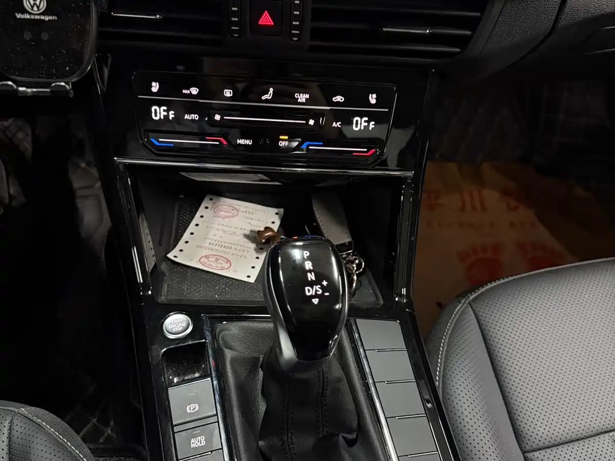 صورة 12 - Volkswagen Passat