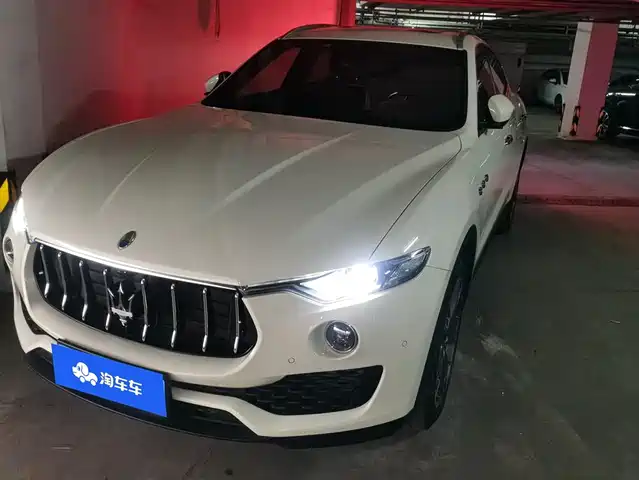 MASERATI LEVANTE