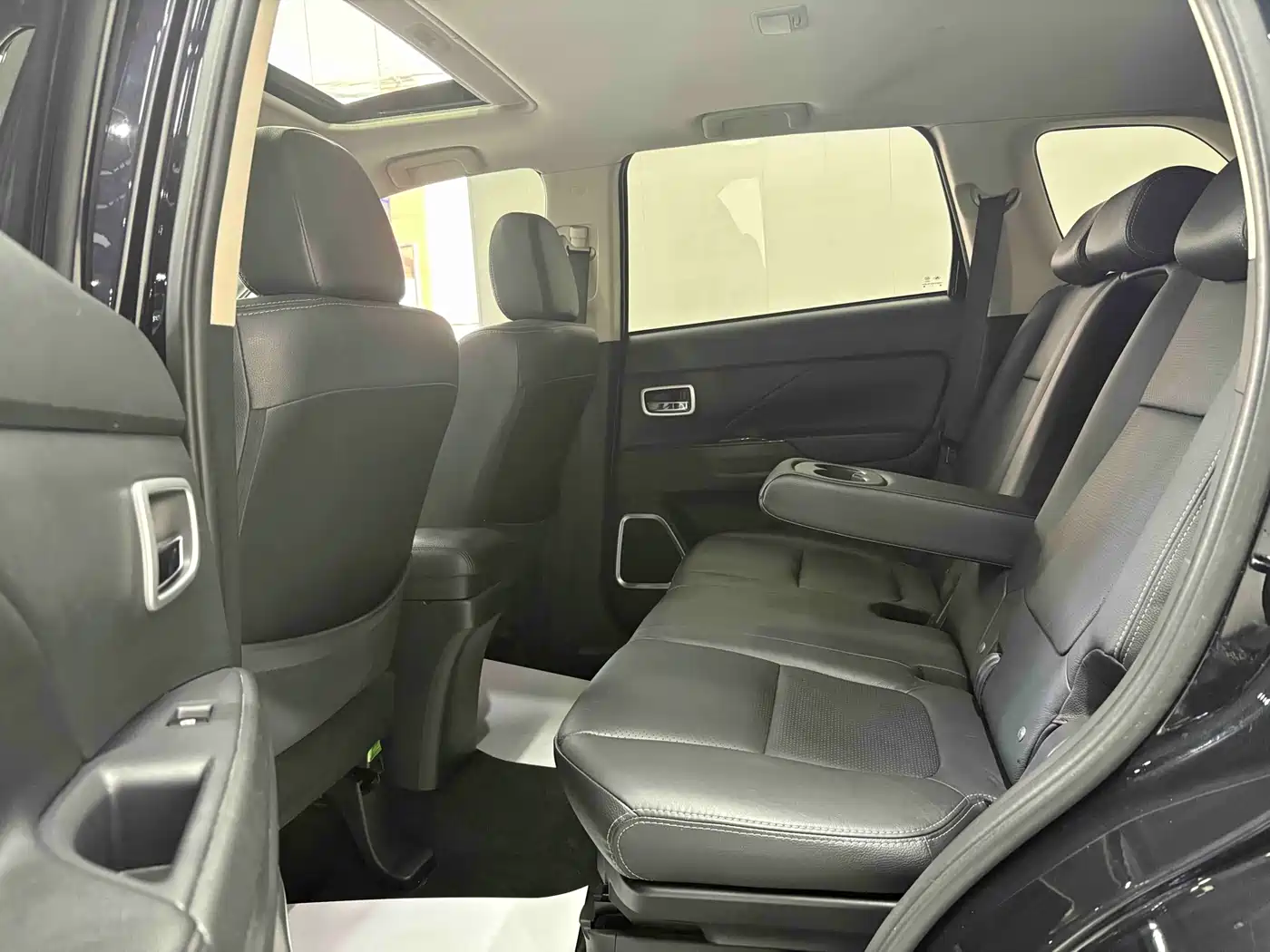 Mitsubishi Outlander 2018 2.0L 2WD Glory Edition 5-seater фото 15