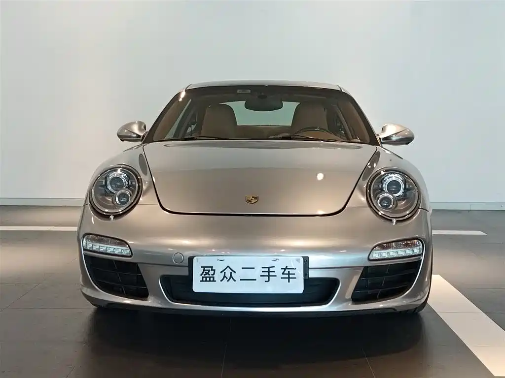 Photo 2 - Porsche 911