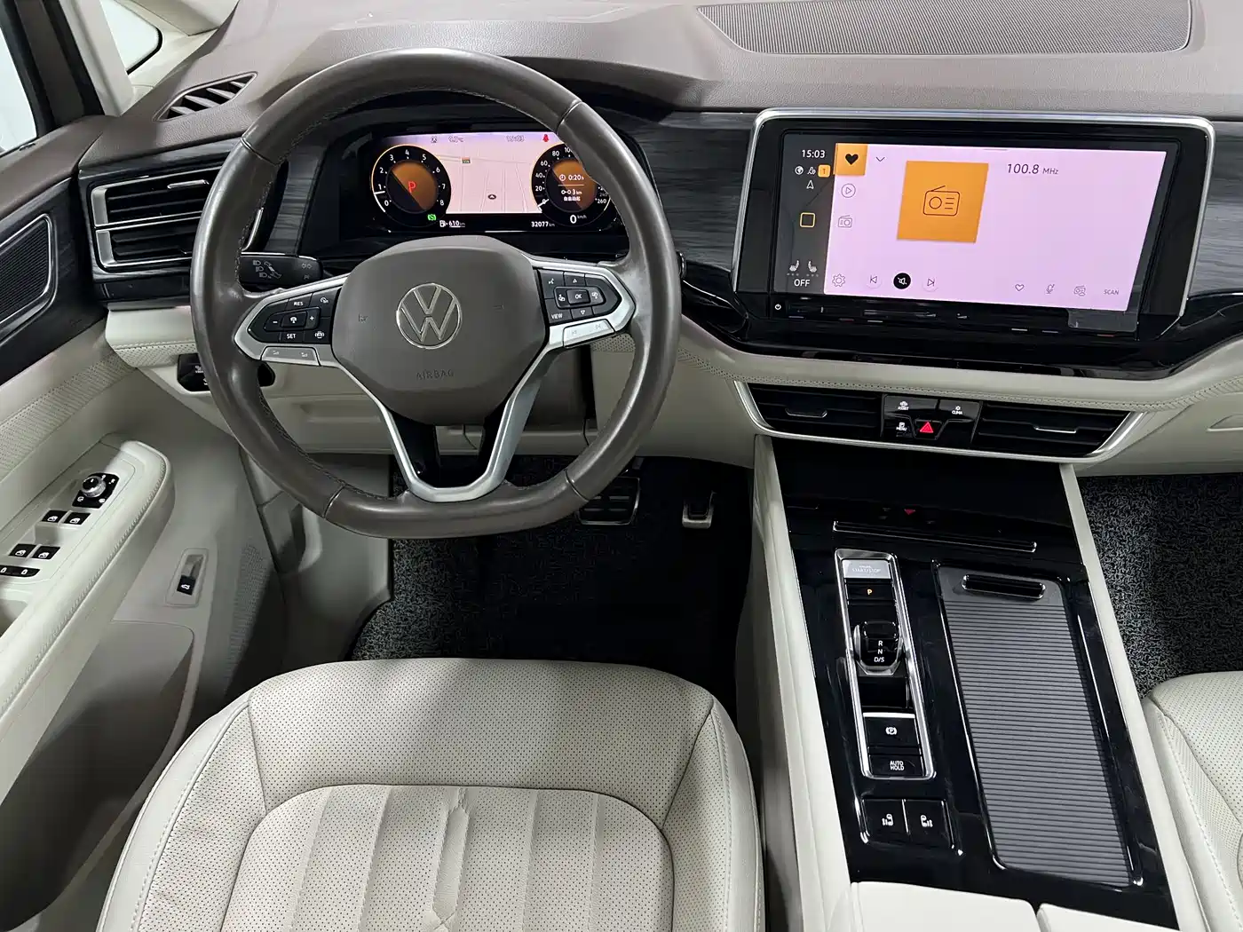 Volkswagen Viloran 2023 Facelift 380TSI Prestige Edition фото 13