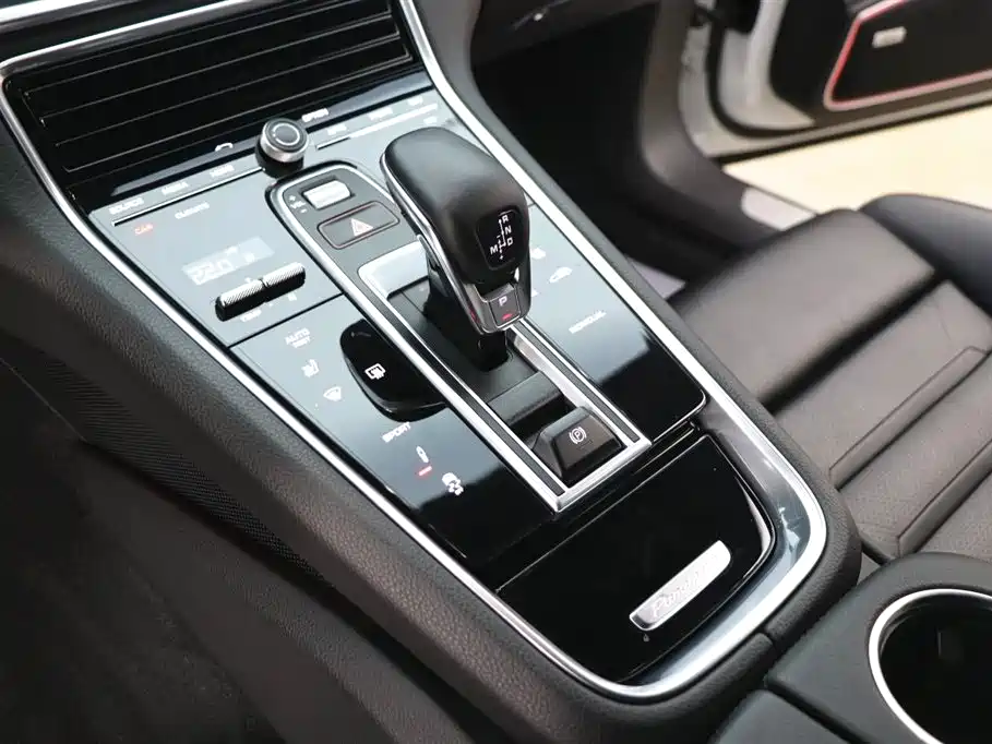 Porsche Panamera 2019 Panamera Executive Long Wheelbase 2.9T фото 16