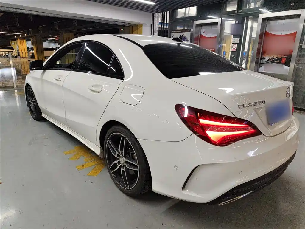 Mercedes-Benz CLA (Import) 2016 Facelift CLA 220 4MATIC фото 5
