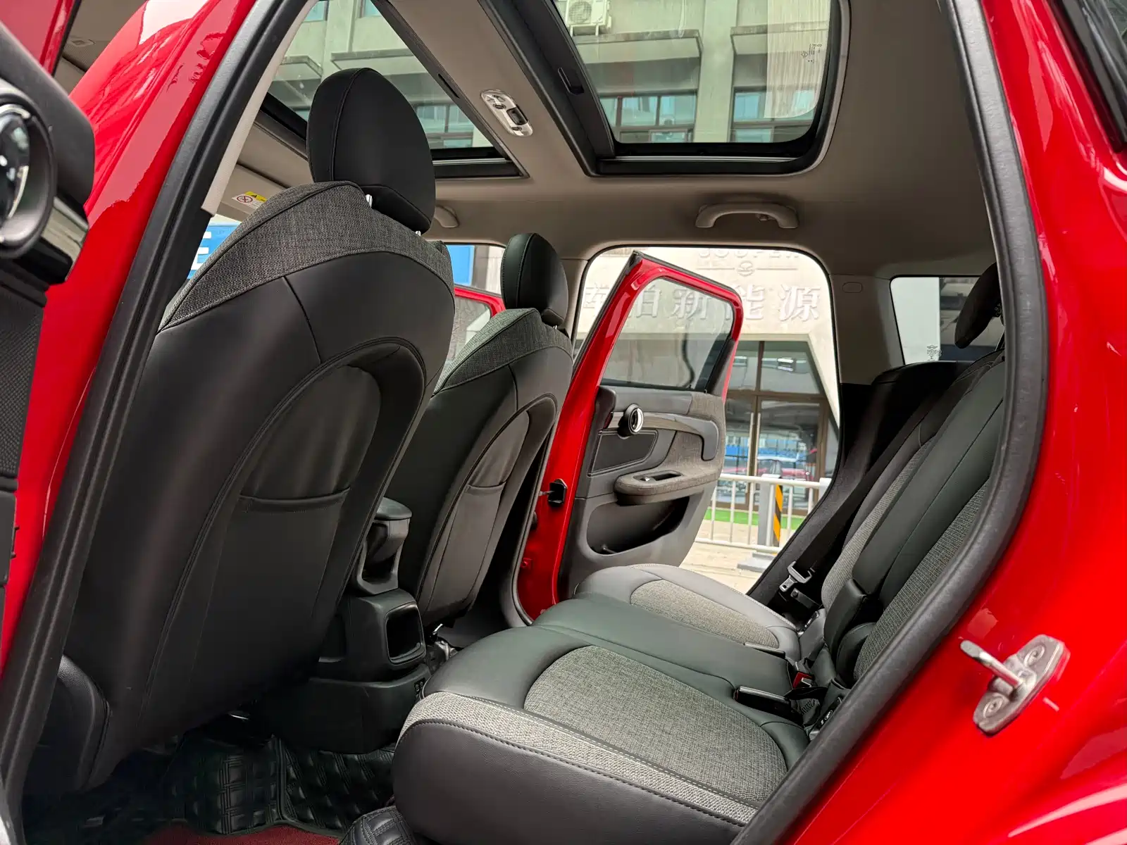 Photo 10 - MINI COUNTRYMAN