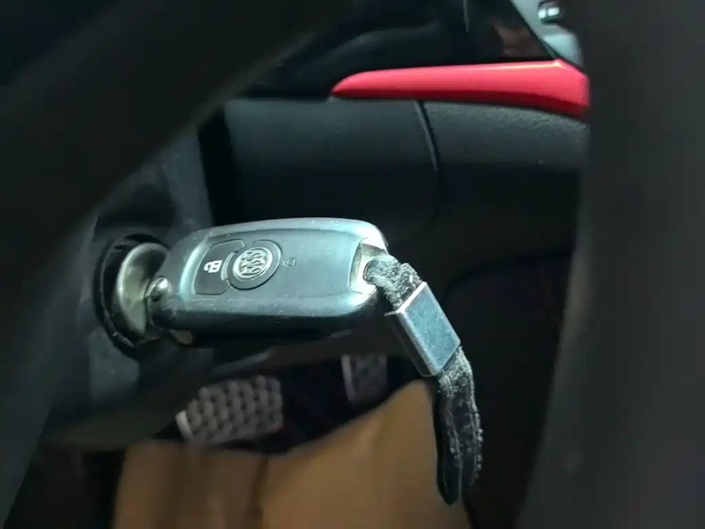 Photo 9 - Buick Verano