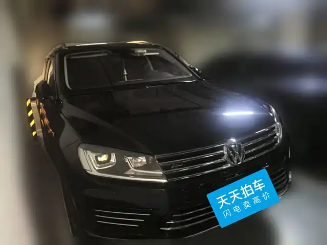 Volkswagen Touareg 2017 3.0TSI Explorer Edition — фото 3