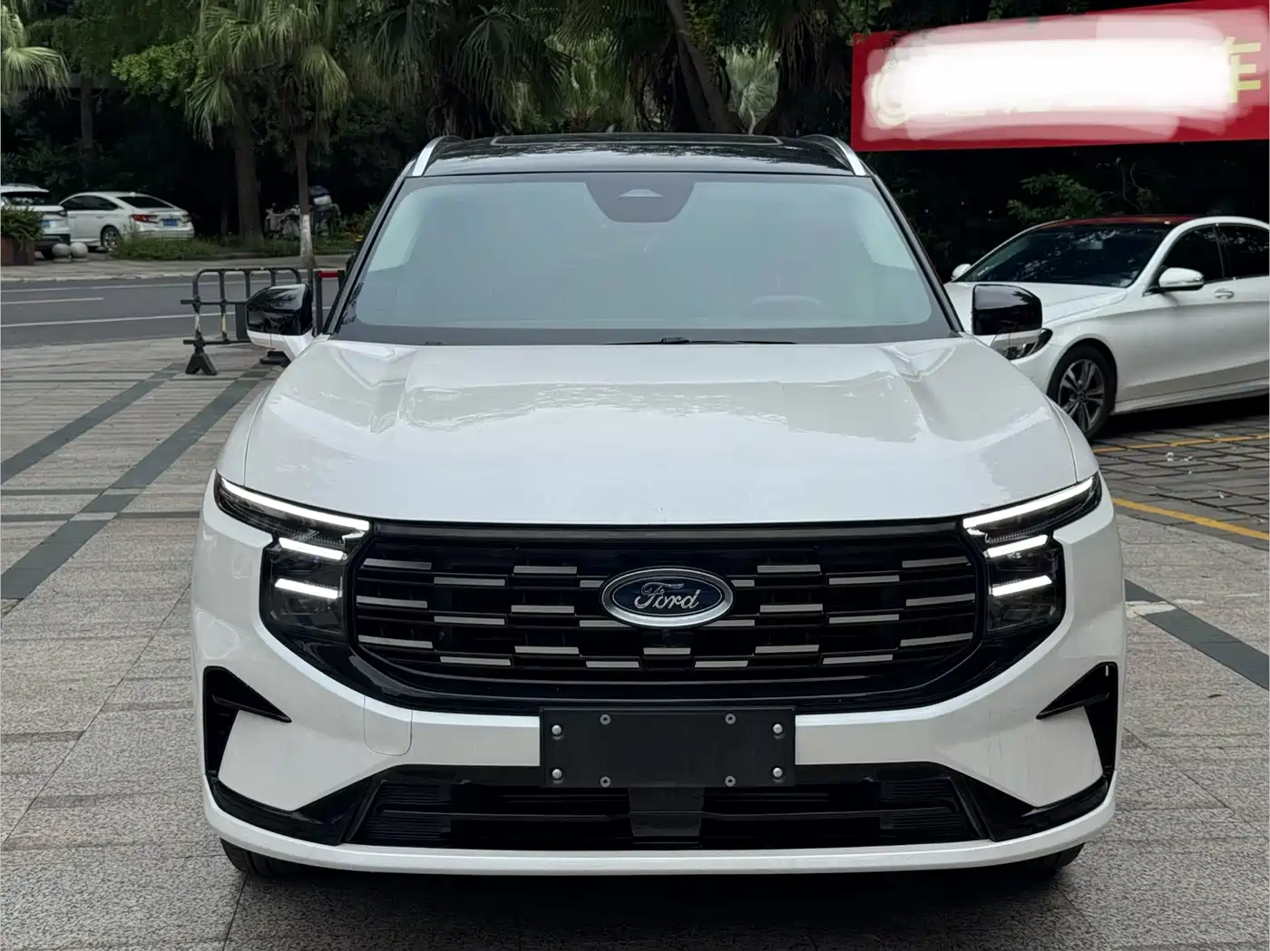 2025 Ford Edge
