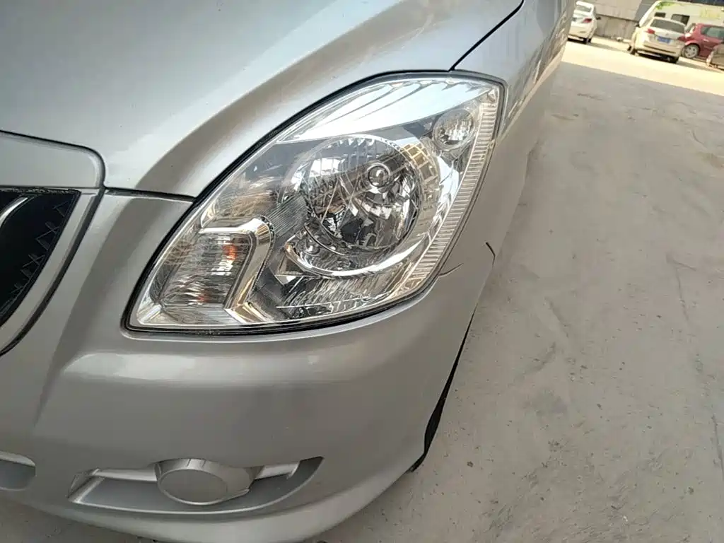 Фото 24 - Foton Mopaike E