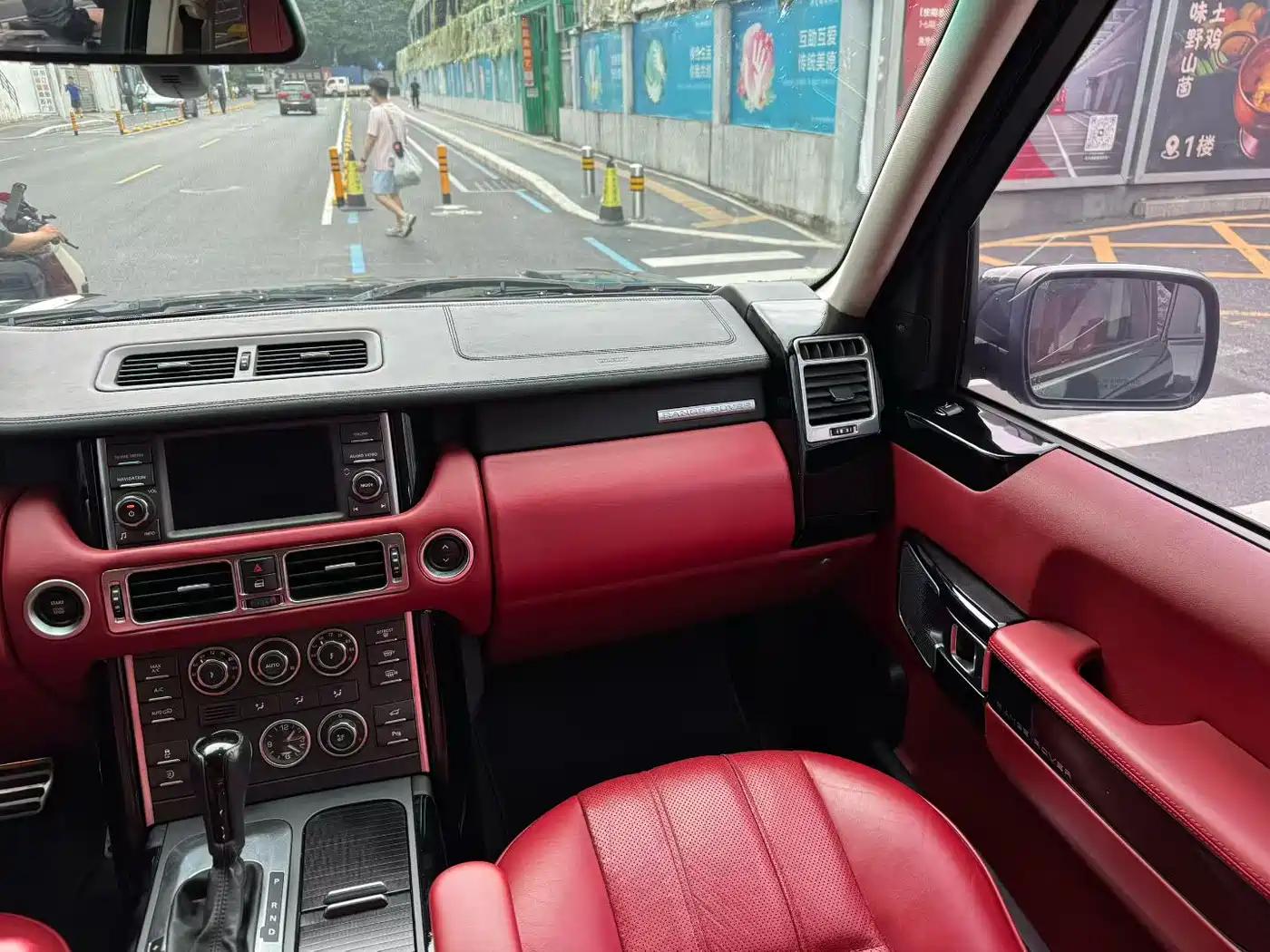Land Rover Range Rover 2011 5.0 SC V8 Ultimate Edition фото 6
