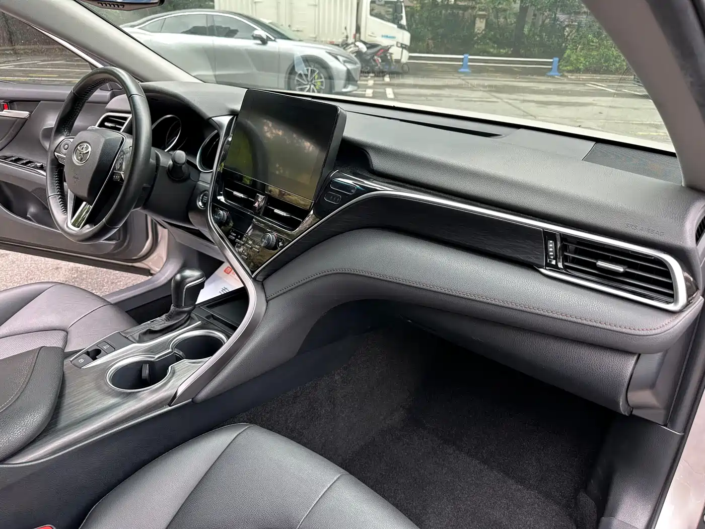 Toyota Camry 2021 2.0G Luxury Edition фото 14