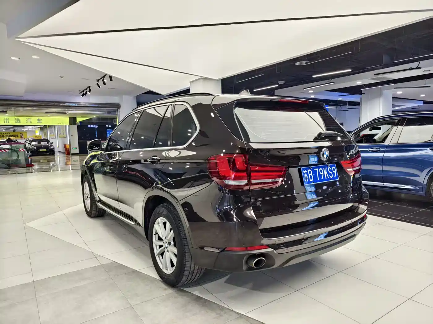 BMW X5 (Import) 2014 xDrive35i Leading фото 17