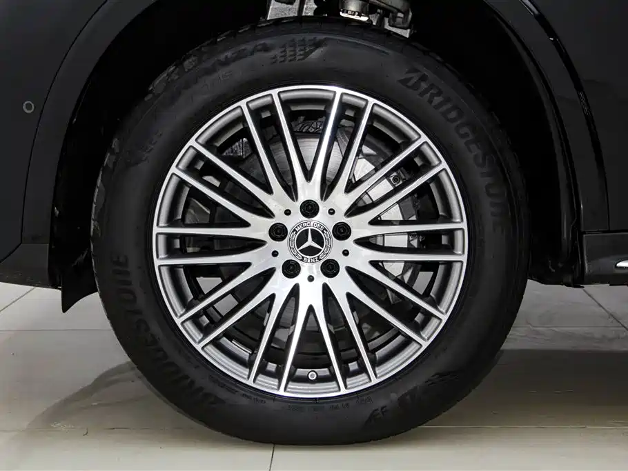 Mercedes-Benz GLC 2024 GLC 300 L 4MATIC Dynamic 5-seater фото 12