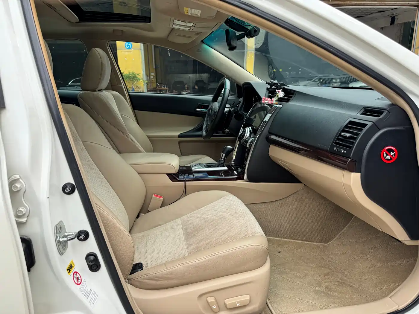 Toyota Reiz 2010 2.5V Style Elite Edition фото 7