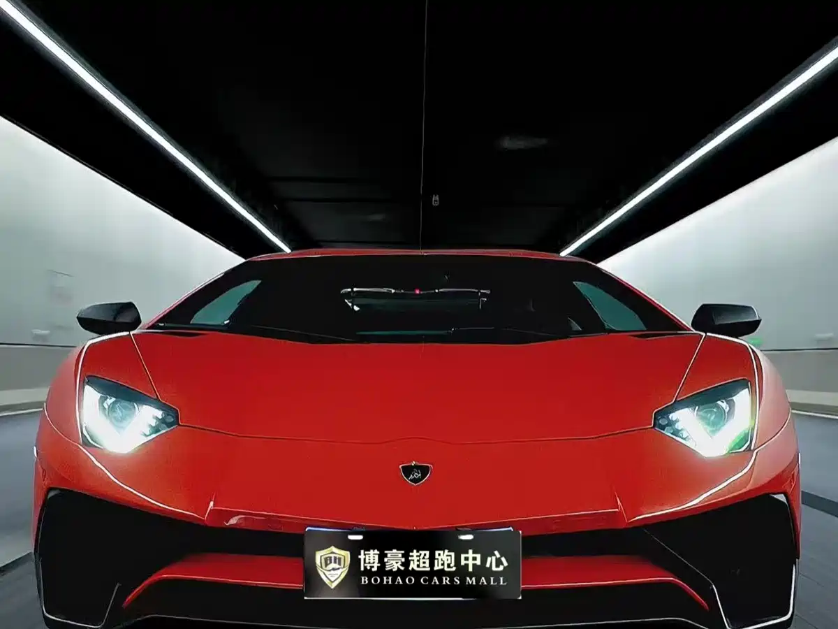Lamborghini Aventador 2011 LP 700-4 фото 7