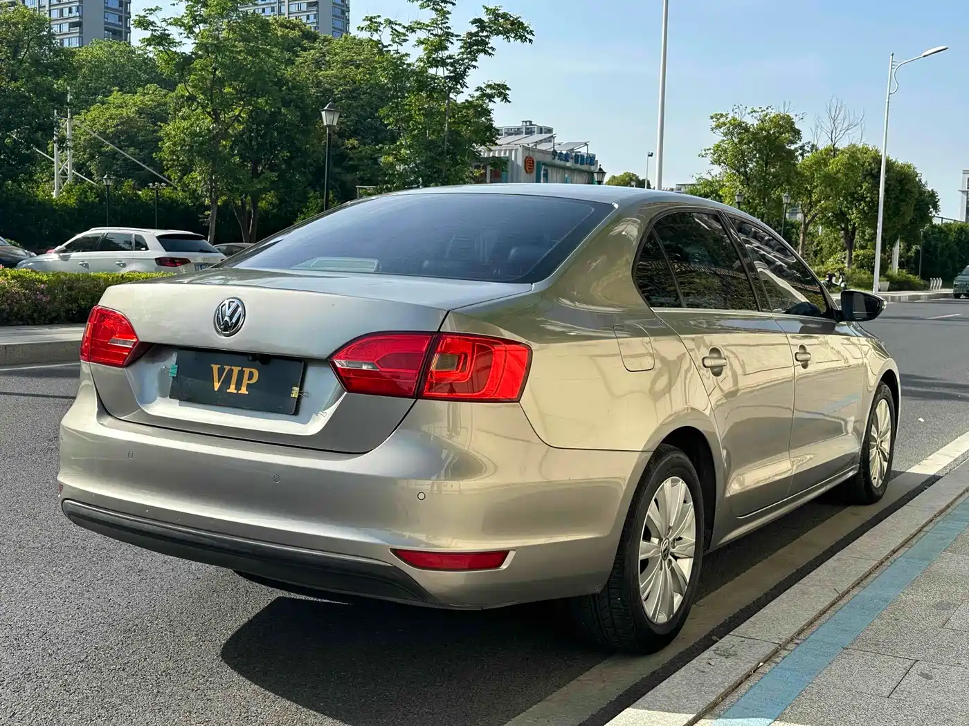 Volkswagen Sagitar 2014 Facelift 1.6L Automatic Comfort фото 5