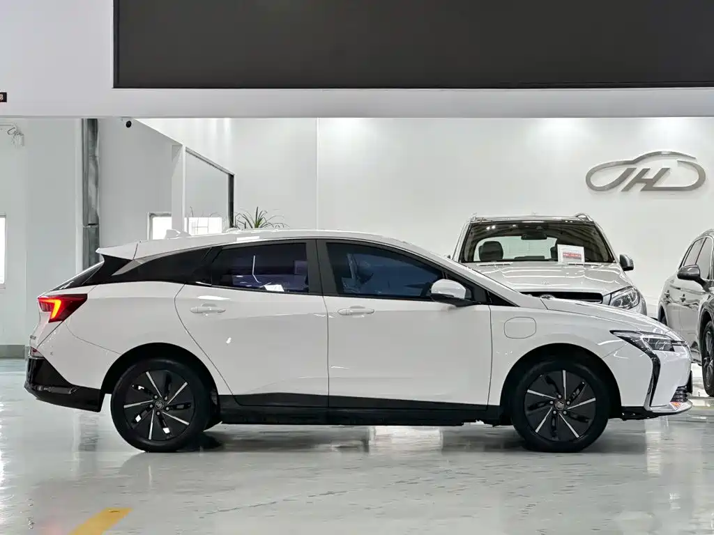 Buick Velite 6 2024 2024 Model 430km Premium Edition