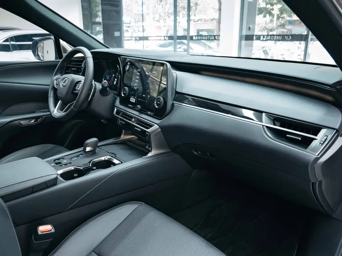 Lexus RX 2025 2025 300 4WD Premium Edition