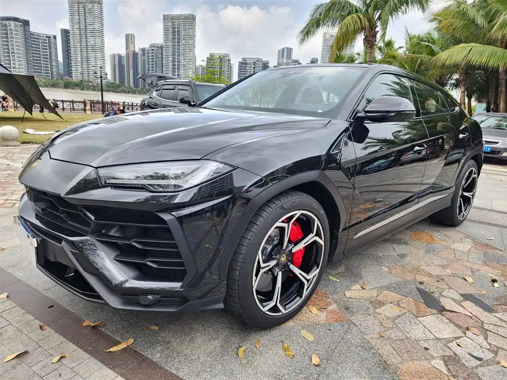 Lamborghini Urus 2021 4.0T V8