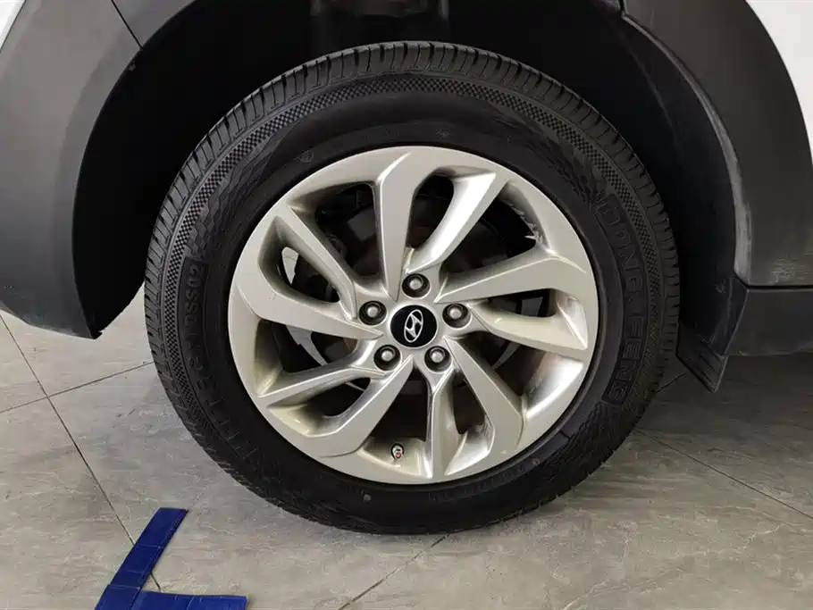 Hyundai Tucson 2018 1.6T DCT 2WD 15th Anniversary Special Edition фото 6