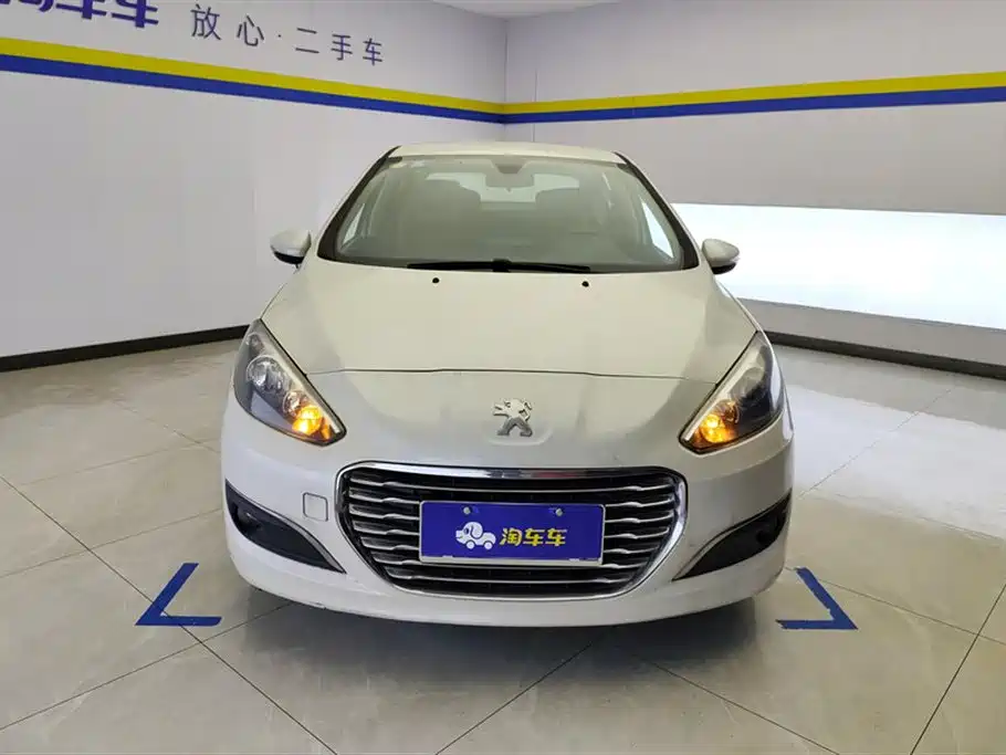 Peugeot 308 2014 Model Joy Edition Classic 1.6L Manual Superior Style фото 2