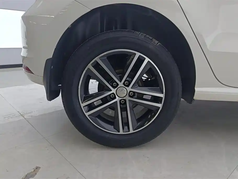 Volkswagen Polo 2018 1.5L Auto Comfort фото 6
