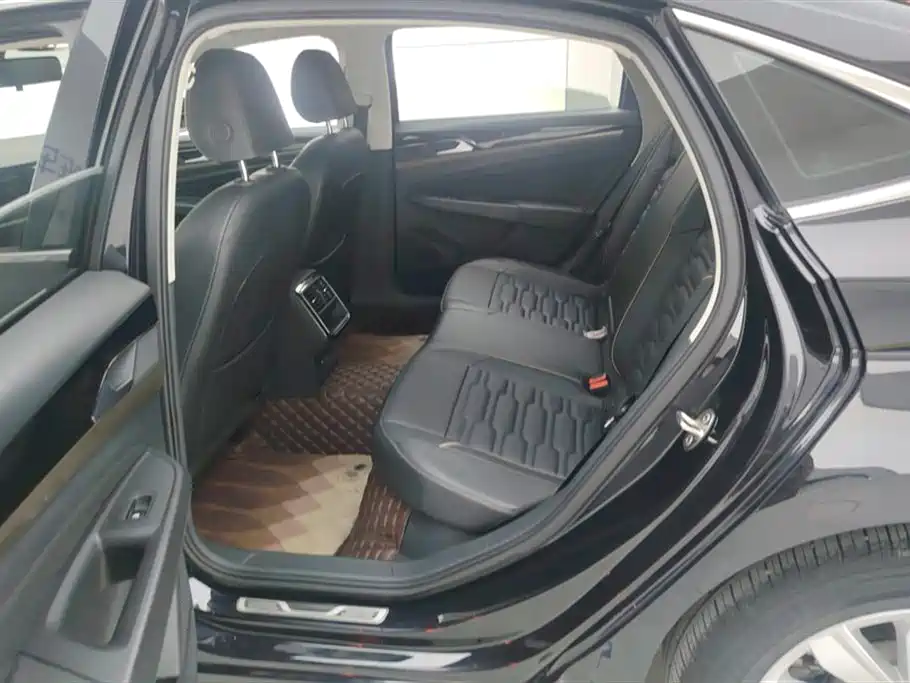 Volkswagen Passat 2021 Model 330TSI Elite Edition фото 11
