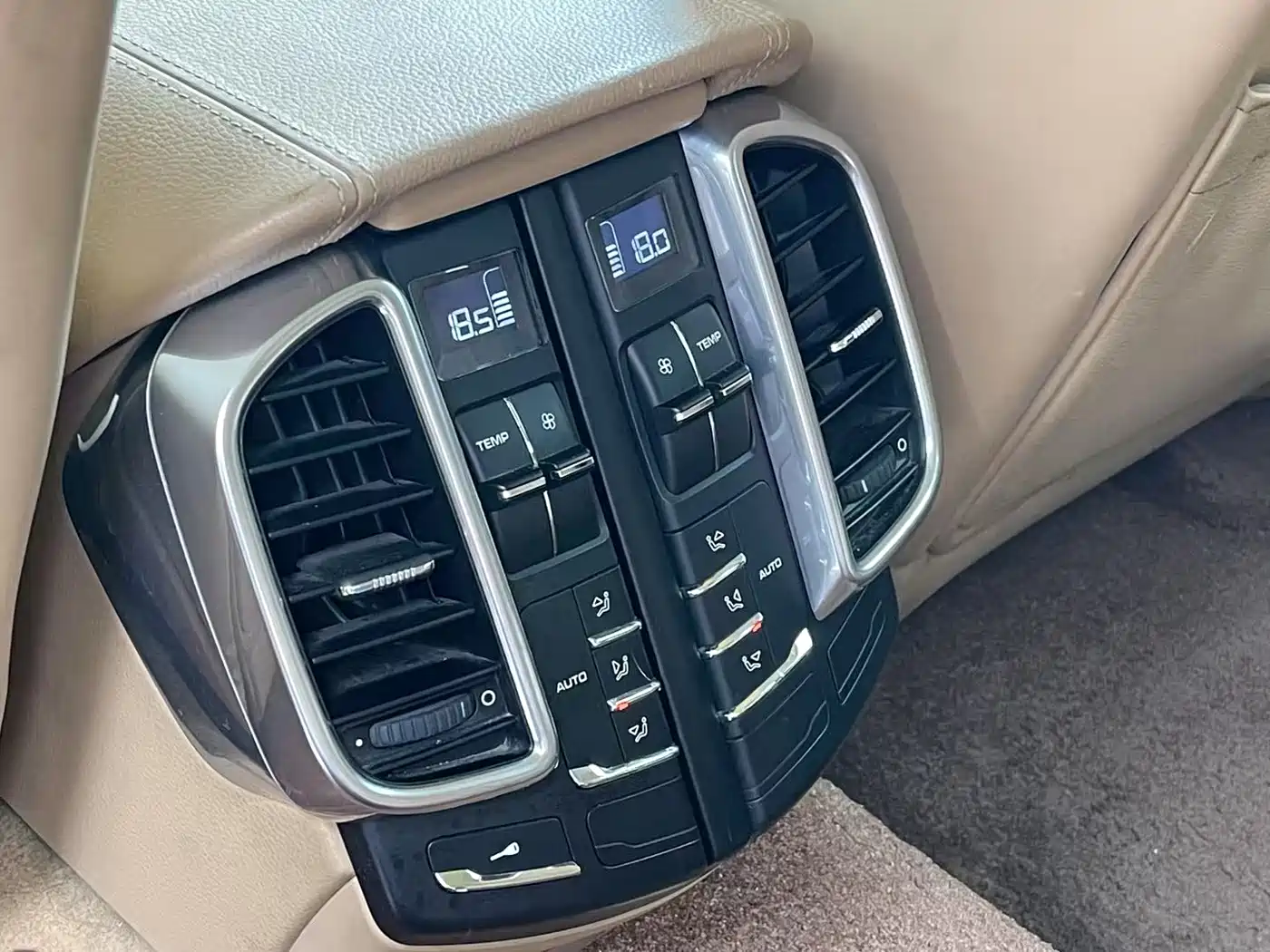 Фото 9 - Porsche Cayenne