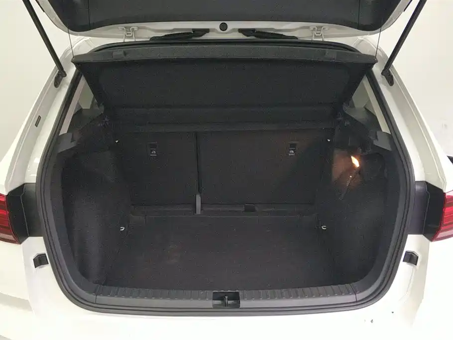 Volkswagen Tharu 2021 280TSI 2WD Luxury Plus фото 4